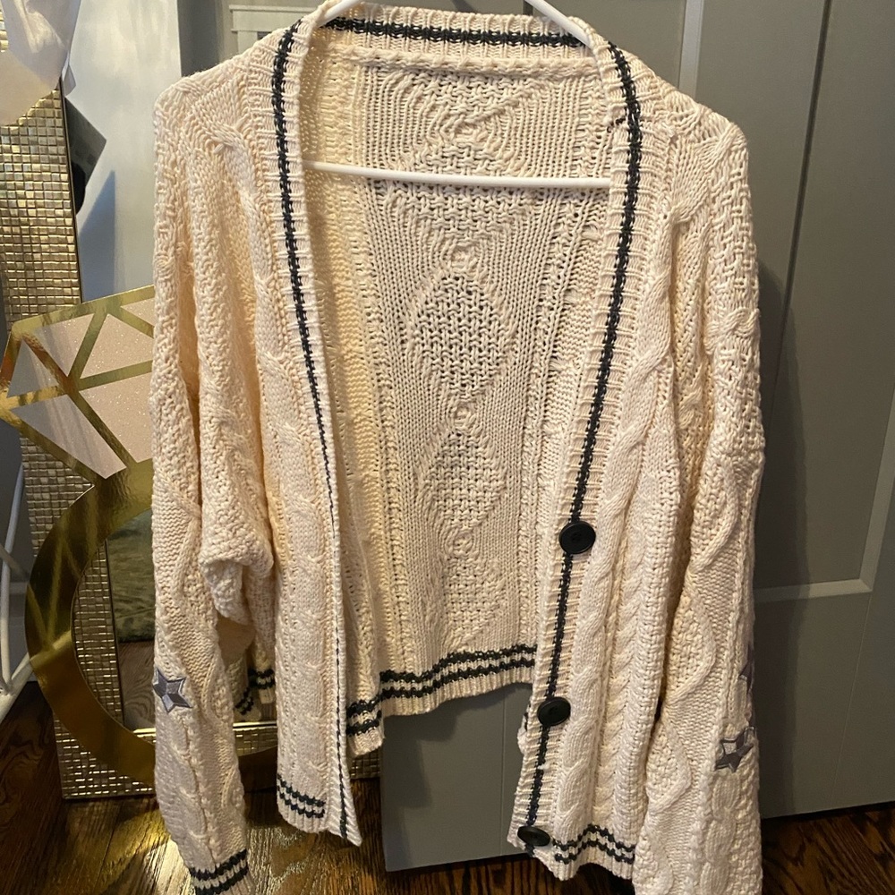 Taylor Swift cardigan size s/ xs (oversized) sold out everywhere!